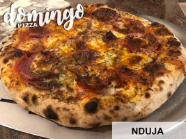 Domingo Pizza food