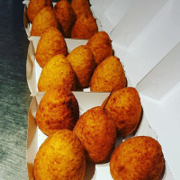 V And B Beauvais drink