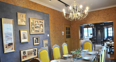 L'autre Côté inside