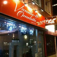 Vanilla Omelette outside