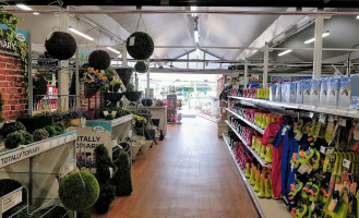 Polhill Garden Centre inside
