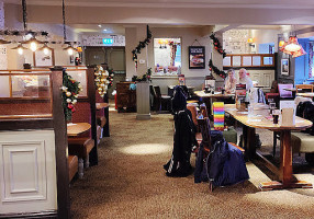 Toby Carvery Walsall Broadway inside