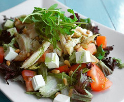 Kahvila Kaneli food