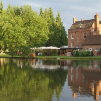 Auberge Du Lac outside
