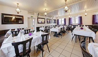 Post Neuhausen inside