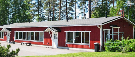 Karjalan Kievari outside