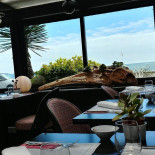 Grain de Folie outside