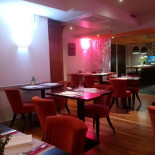 Grain de Folie inside