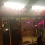 Pizza Amigos outside