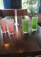 The Blind Tiger Dentro