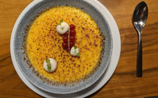 View The Grand Ahrenshoop food