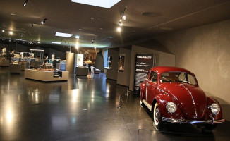 Im Hans-peter Porsche Traumwerk inside