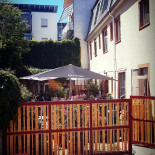 Café Kakadu outside