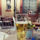 Café Kakadu outside