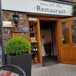 Wein Und Gästehaus outside