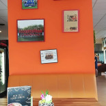 Pizzeria Peppone inside