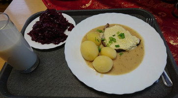 Puhu Risti Söögimaja food