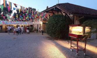 Fast&food Kebab City outside