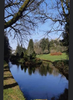 Hester's Golden Eagle Bar And Restaurant