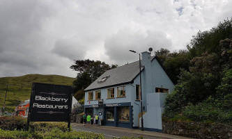 Blackberry Cafe outside