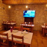 Adega Escondidinho inside