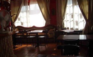 Libanés Aldiwan inside