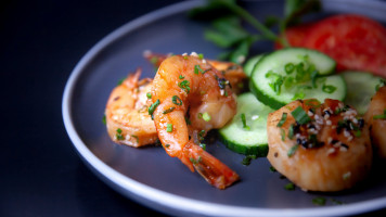 Cato ' 's Cafe Og Grill Ly Thi Nguyen food