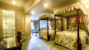 Mansion House inside