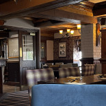 The Gamekeeper À l'intérieur