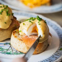 Eggbreak food