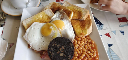 Miss Ellie's Cafe food