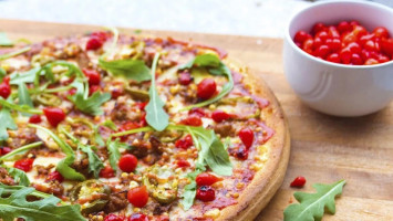 Pizza Paparazzi food