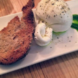 Les Apotres de Pigalle food