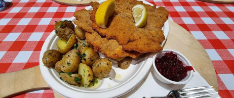 Schnitzelland food