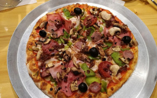 Boston Pizza (clot) food