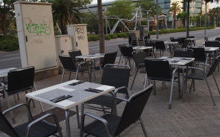 Mediterráneo outside