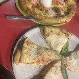 Pummarola Pizzeria Napoletana food