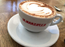 Federal Cafe Parlament drink