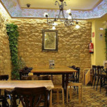 Cafeteria 1900 inside