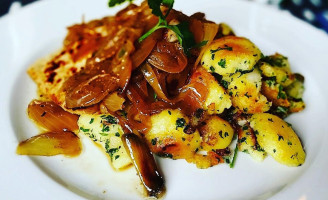 Goldener Hirsch food