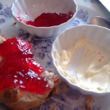 Tillys Of Castleton food