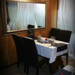 La Pomme Rotie Flévy inside