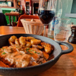 Le Patio By La Bonbonniere food