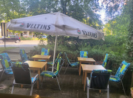 Chilaguiles Mexicano Italiano outside