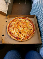 Roberto's Takeaway food