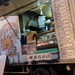 Pizza Maya Feu De Bois outside