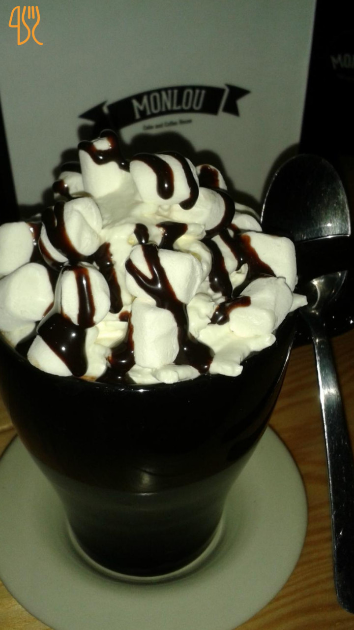 Monlou Cake And Coffee House