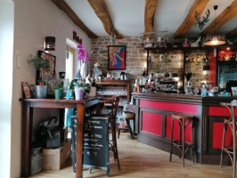 Le Clos Lenoir 1623 food