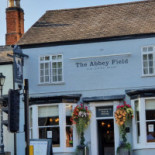 Abbey Field Comida
