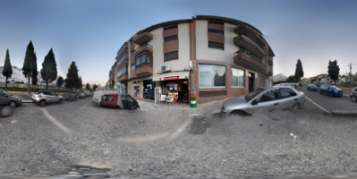 Shiva Indiano outside